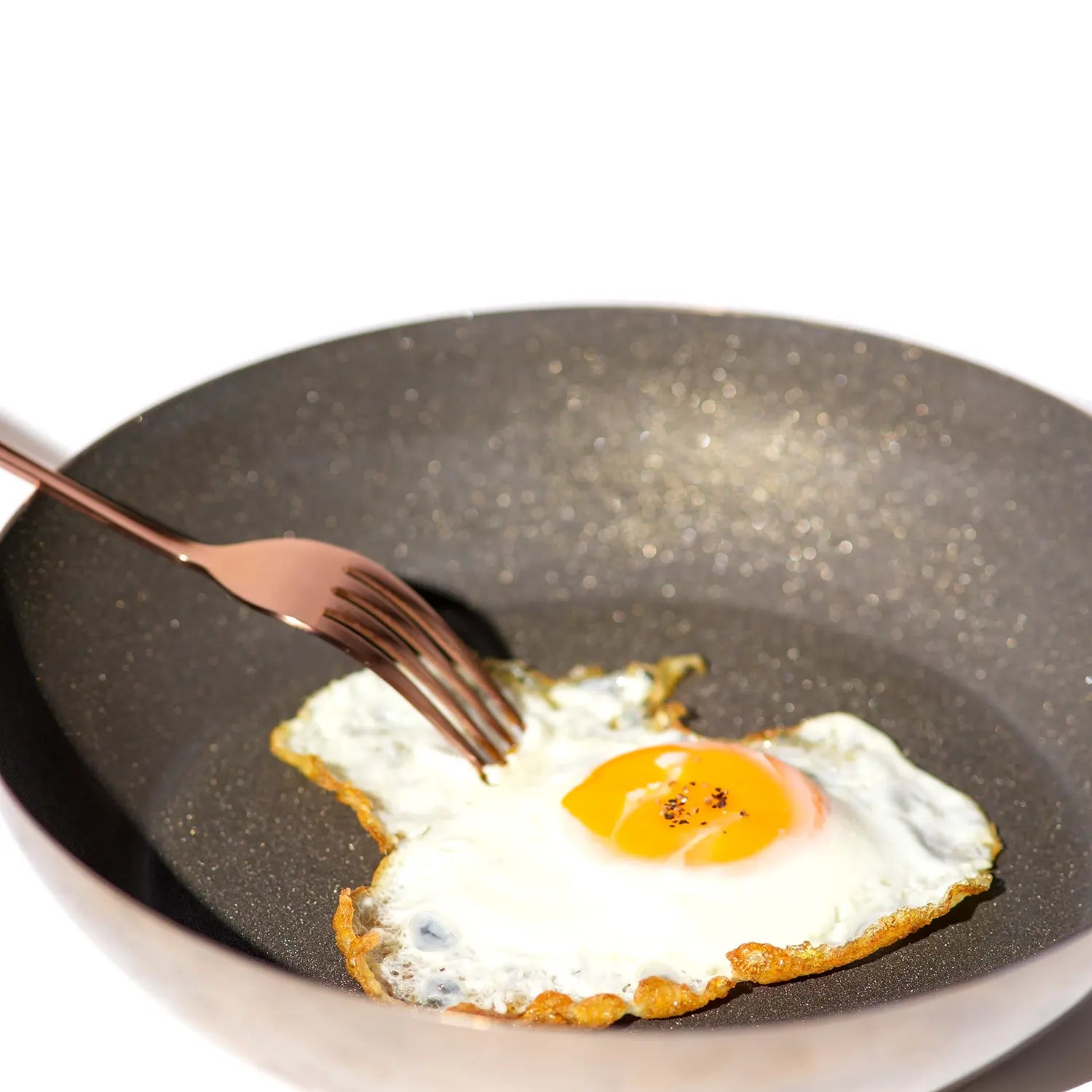 fried egg in 60 carats pan